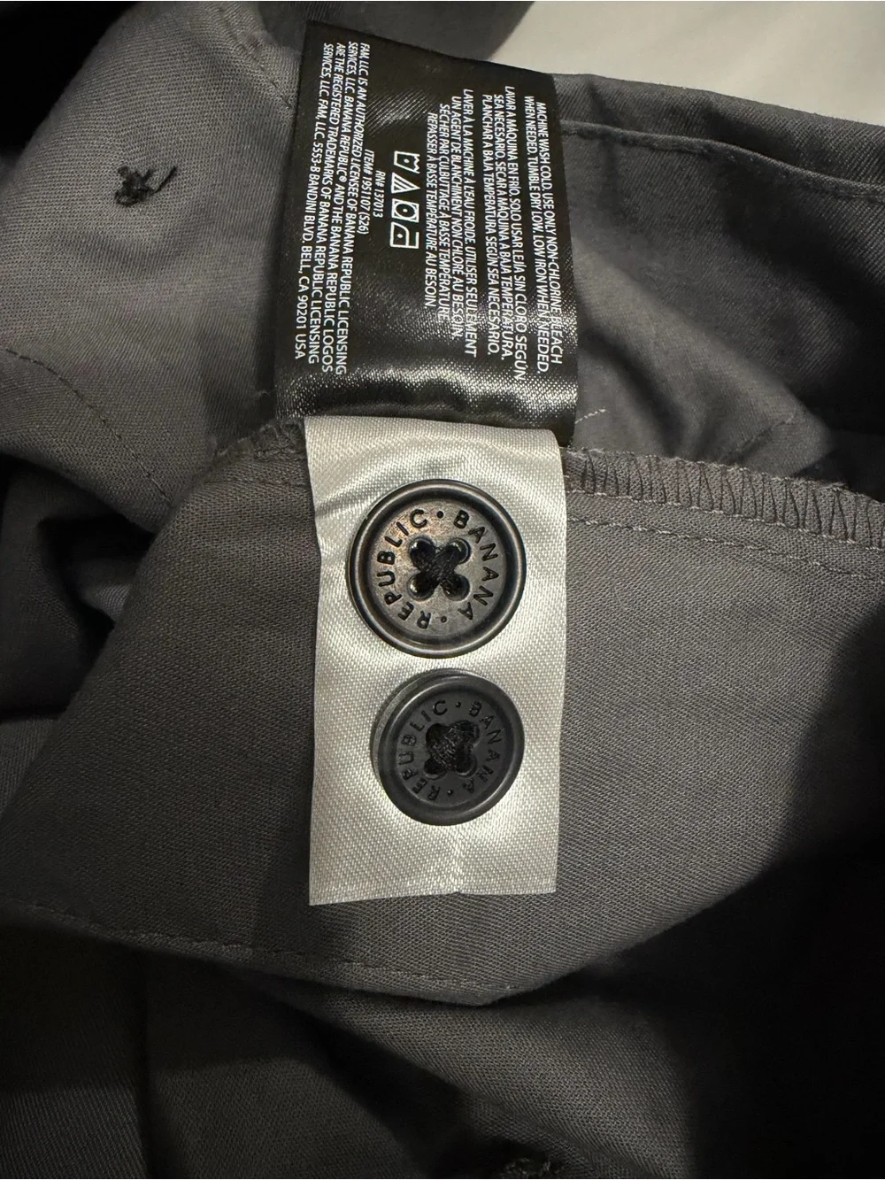 Banana Republic Men's Stretch Chino Shorts/Gray/Size: 36